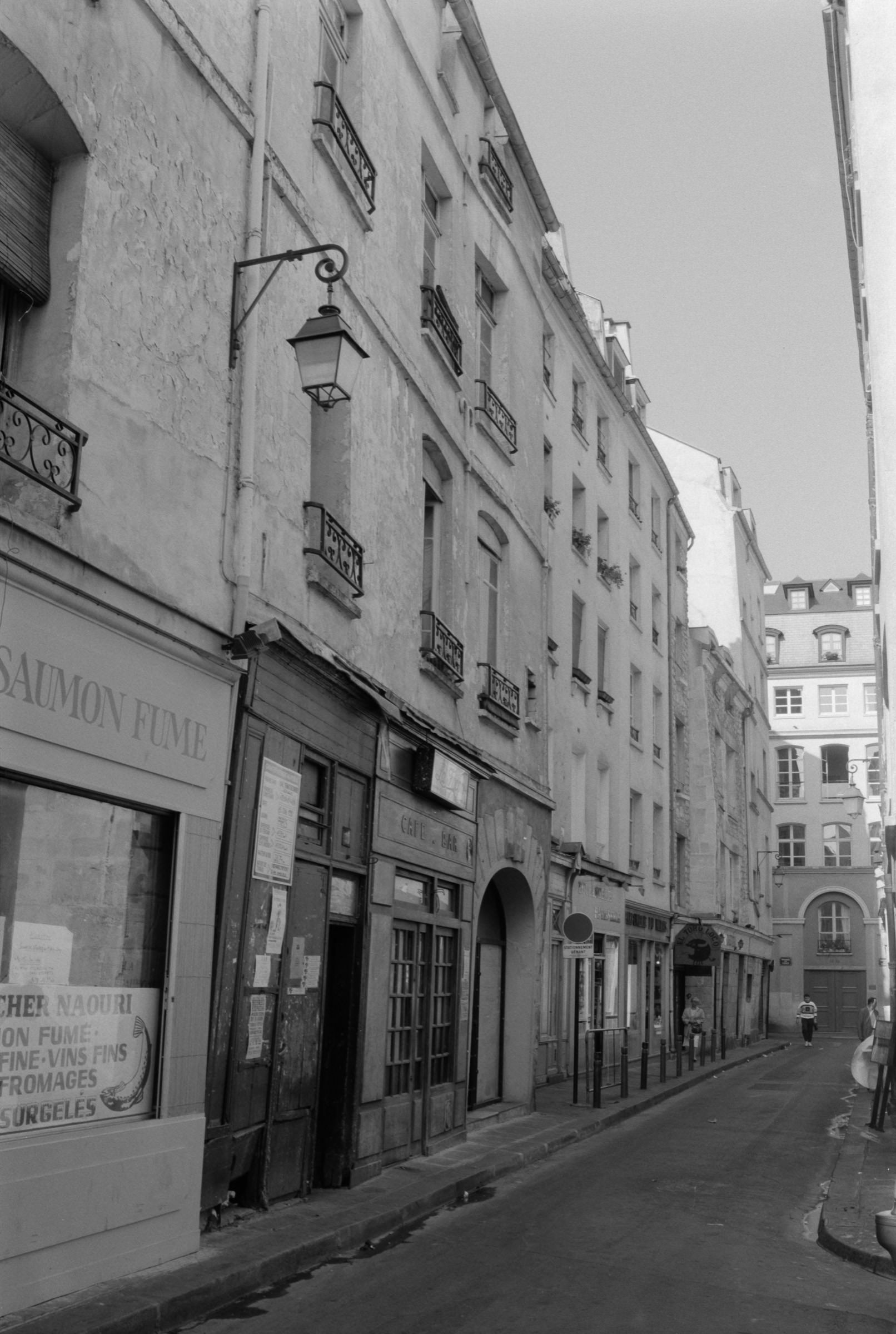 AHP F1990 09 001 sc240801 img06 NLP